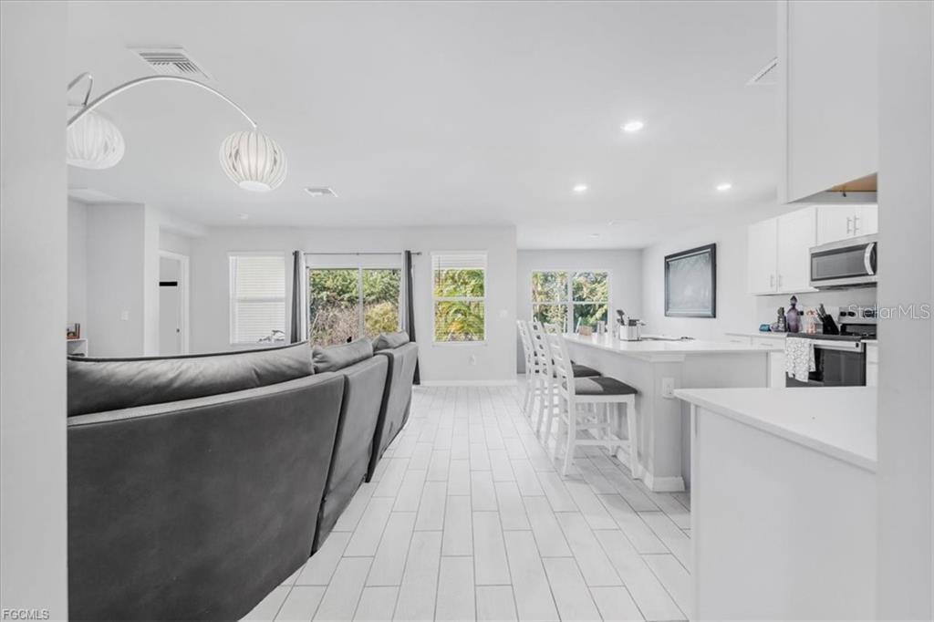 1216 NW 21ST PL