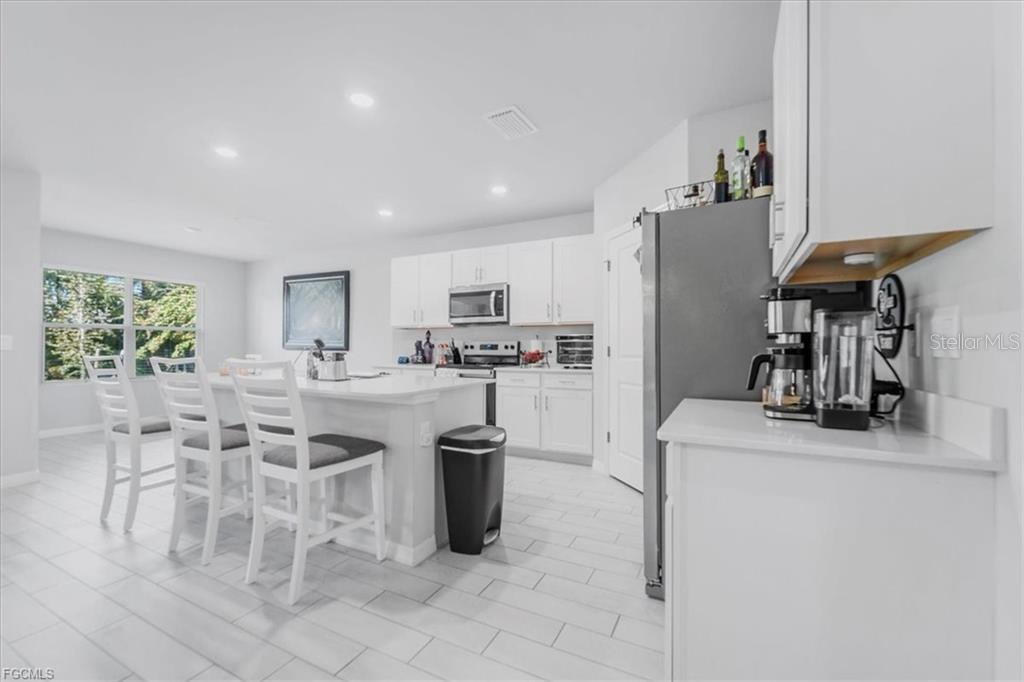 1216 NW 21ST PL
