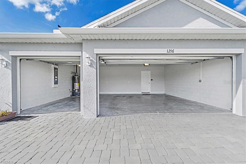 1216 NW 21ST PL