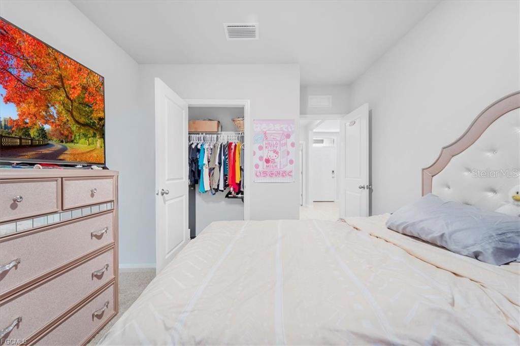 1216 NW 21ST PL