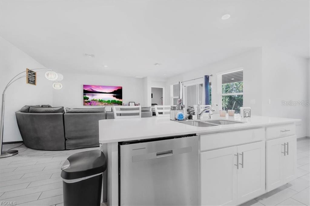 1216 NW 21ST PL