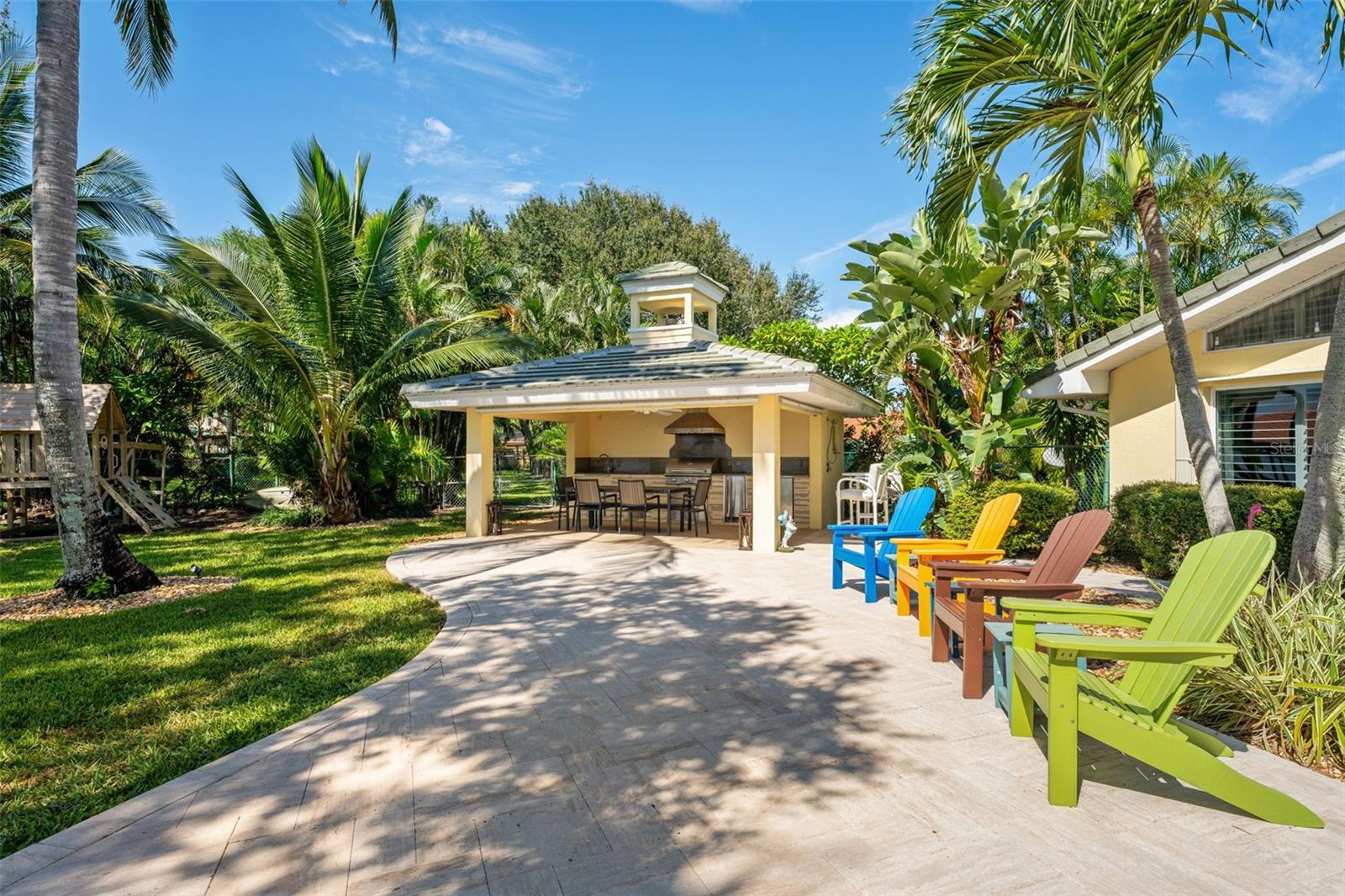 1745 SHORE VIEW DR