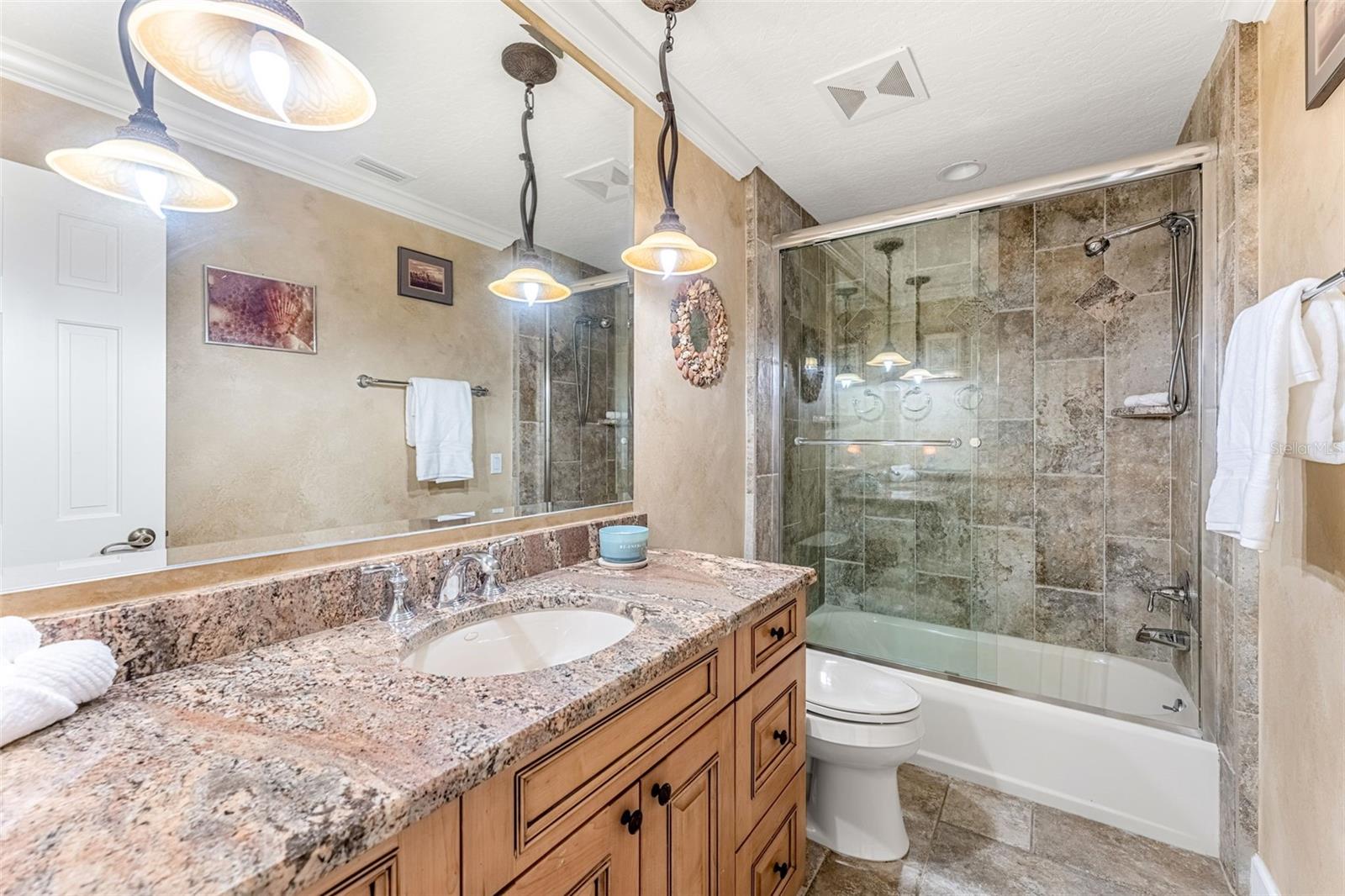 1745 SHORE VIEW DR