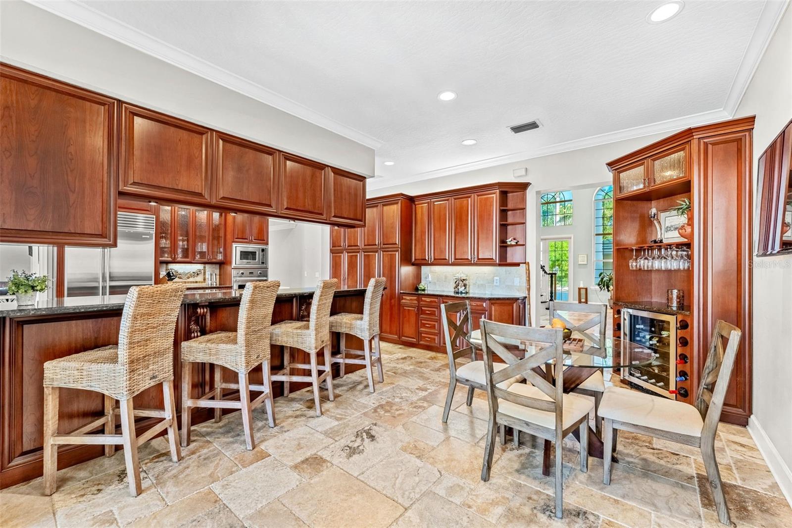 1745 SHORE VIEW DR