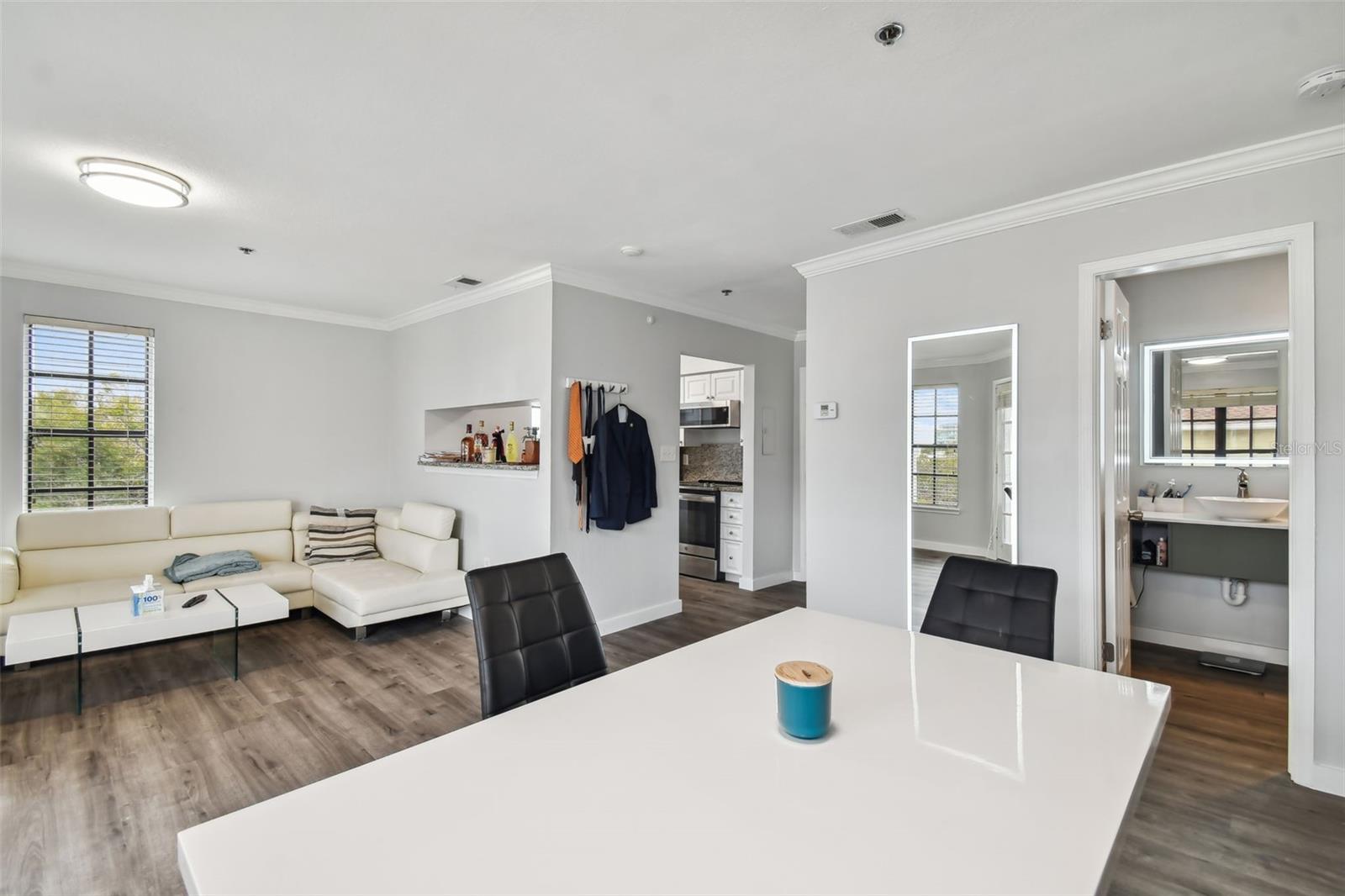 1000 W HORATIO ST #312