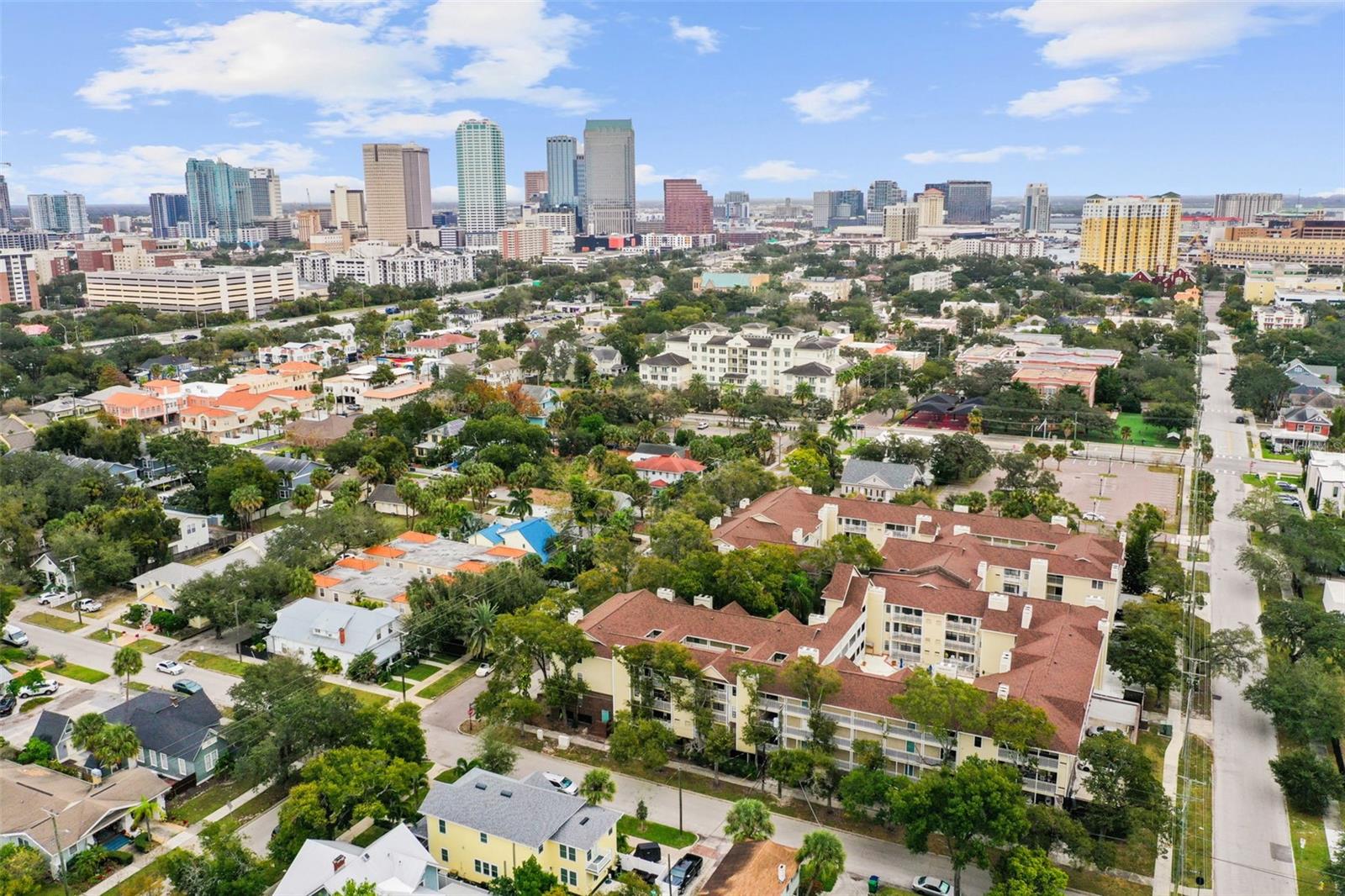 1000 W HORATIO ST #312