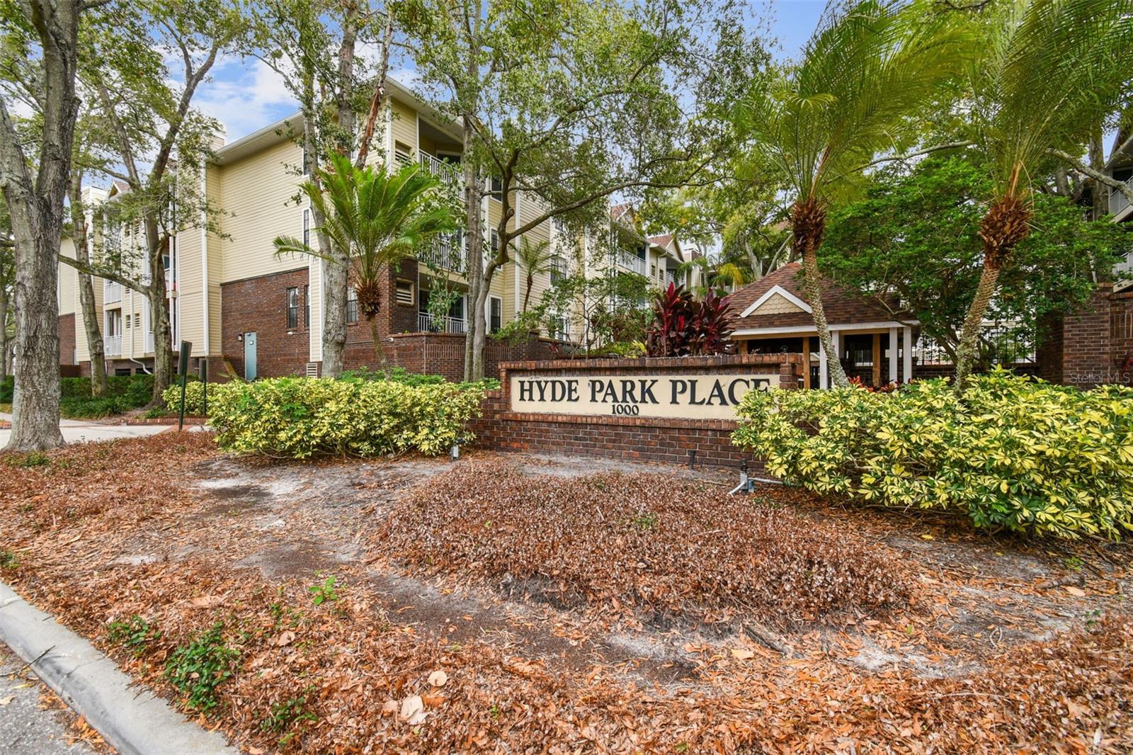 1000 W HORATIO ST #312