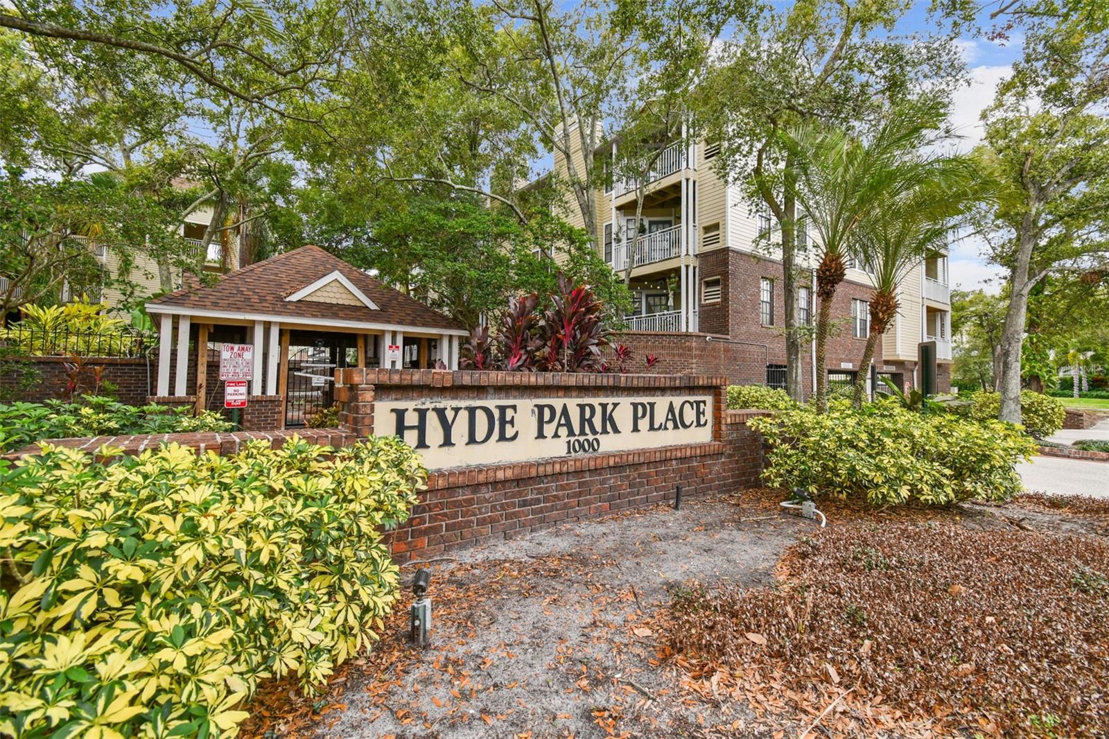 1000 W HORATIO ST #312