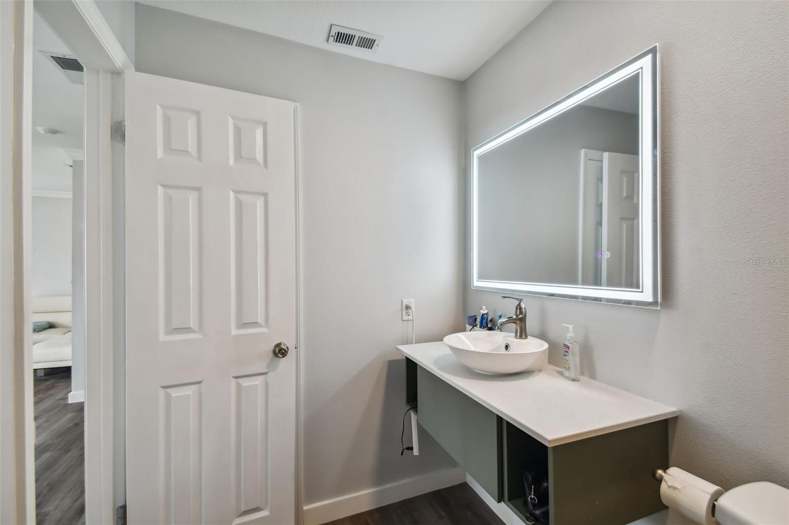 1000 W HORATIO ST #312