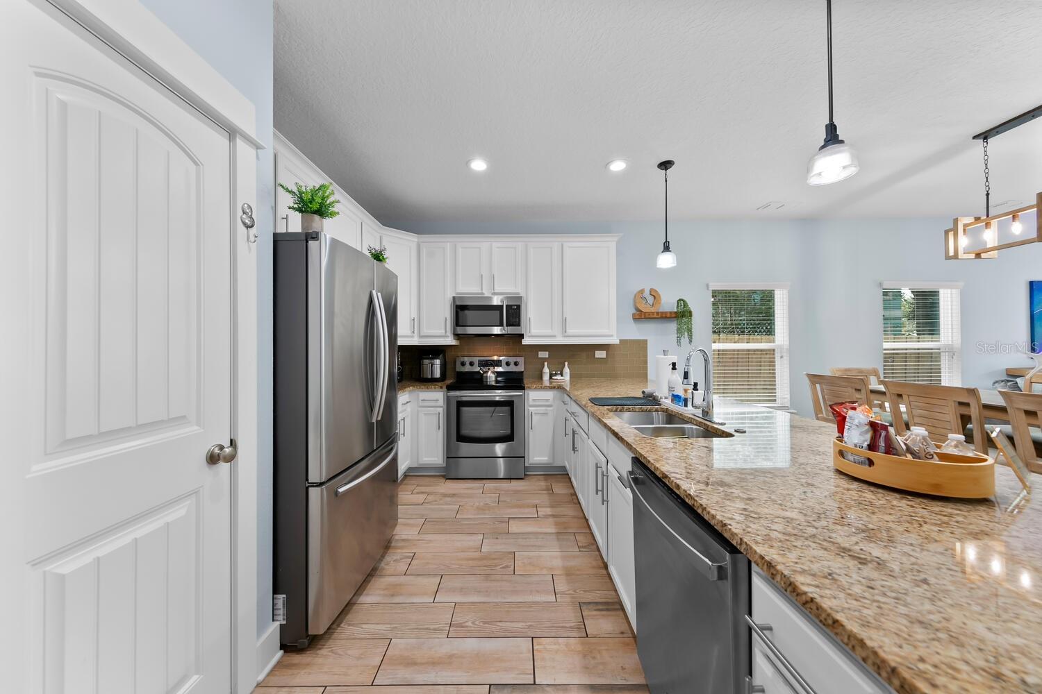 412 5TH AVE S