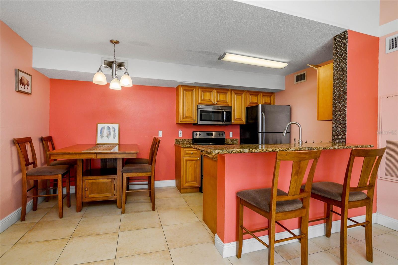 12730 EQUESTRIAN CIR #2806