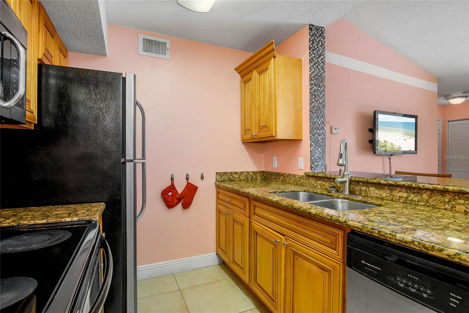 12730 EQUESTRIAN CIR #2806
