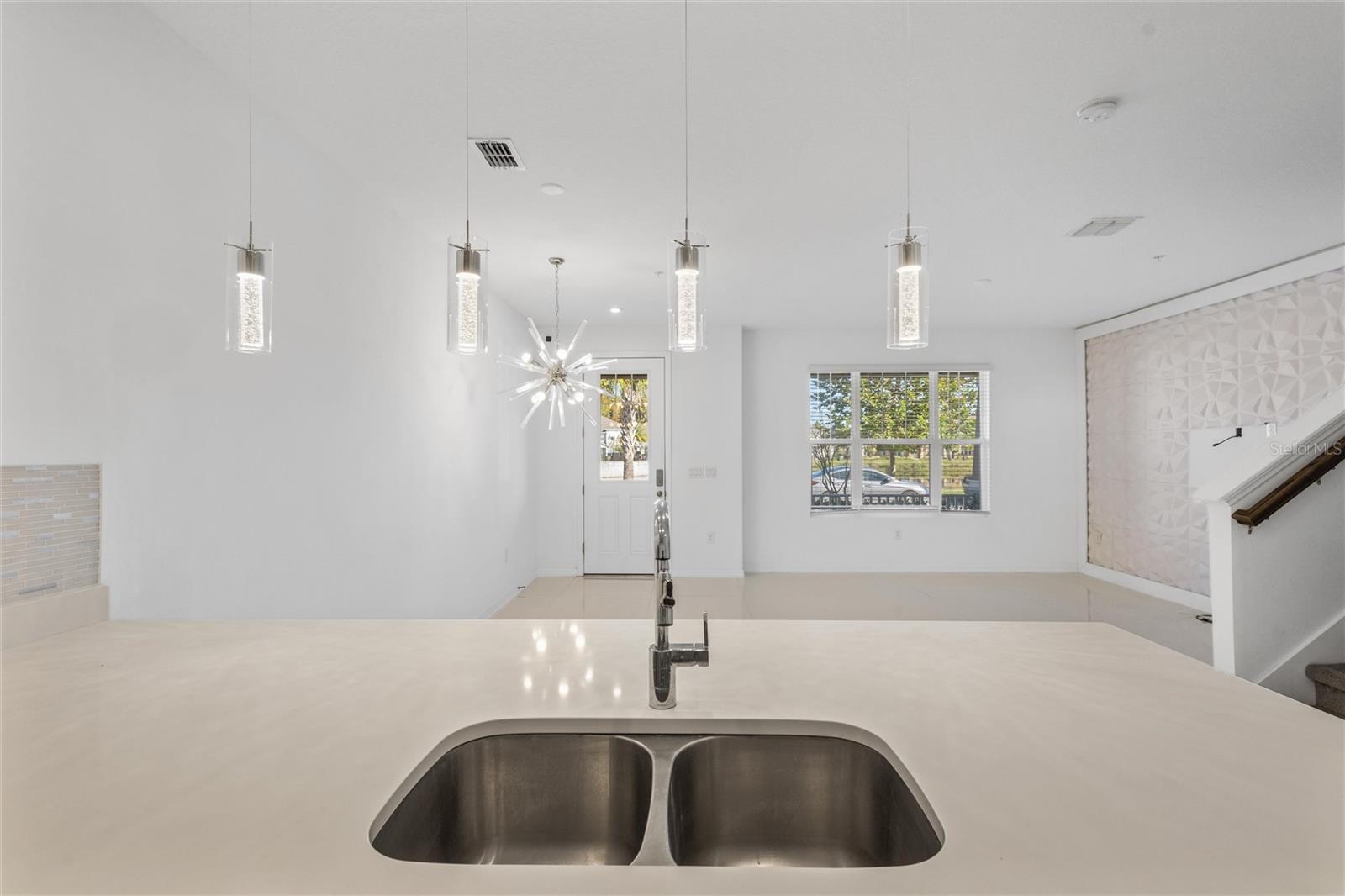 10251 HIGHLINE CREST ST