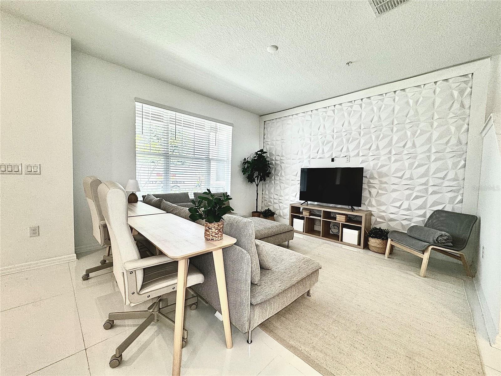 10251 HIGHLINE CREST ST