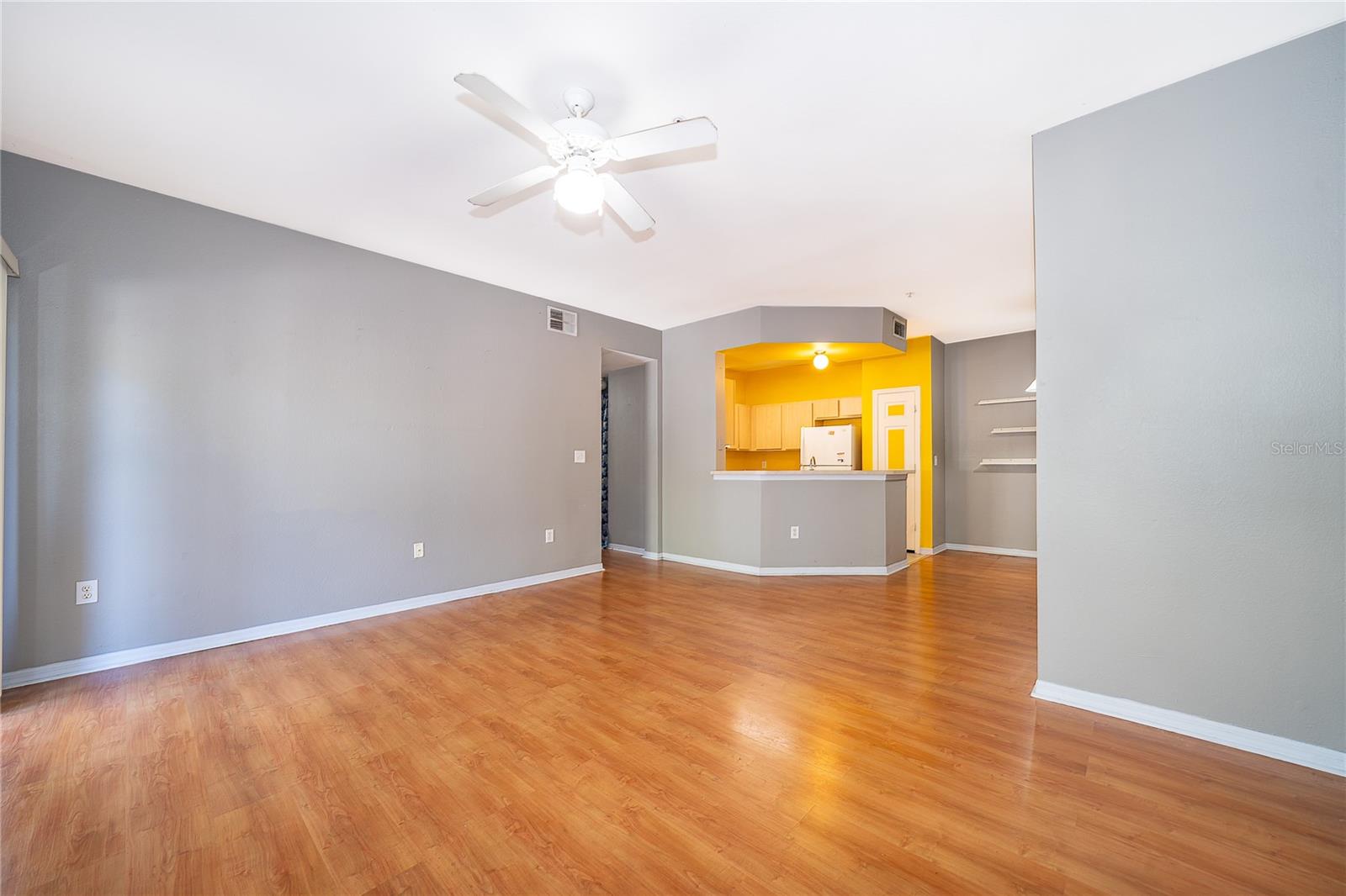 2015 ERVING CIR #201
