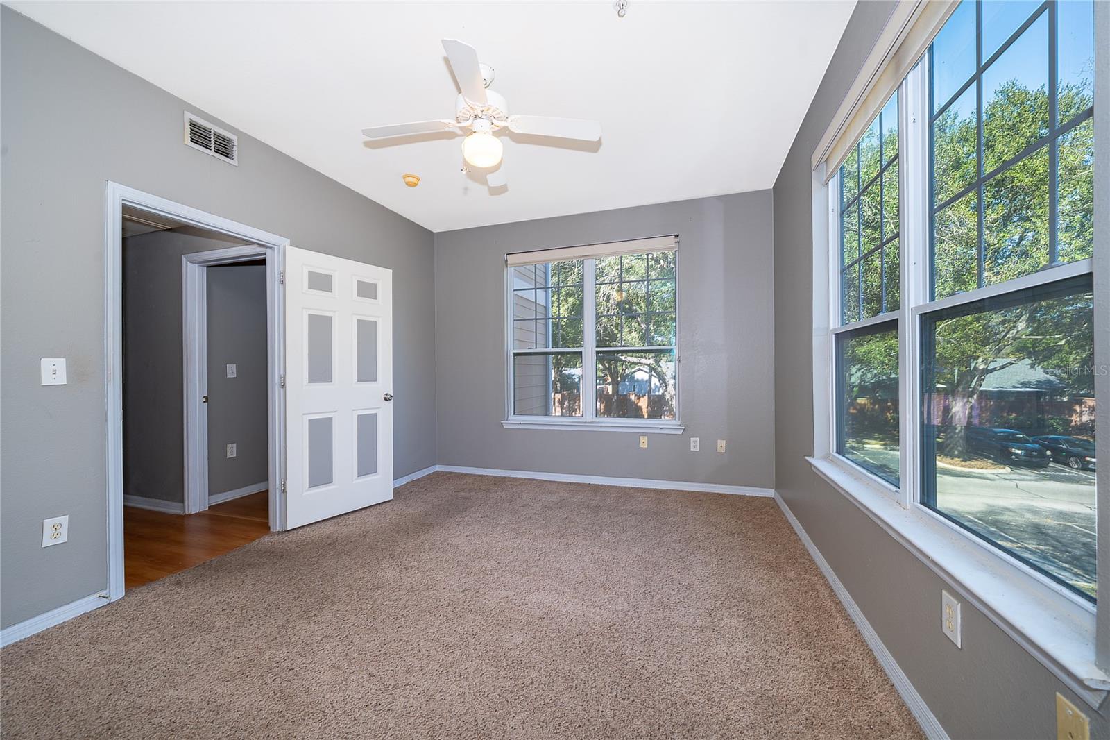 2015 ERVING CIR #201