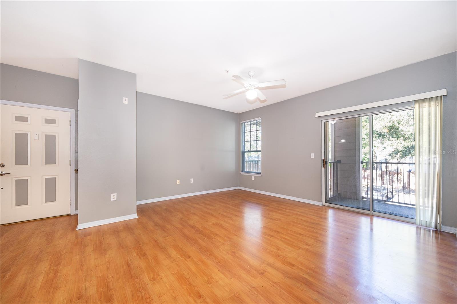 2015 ERVING CIR #201