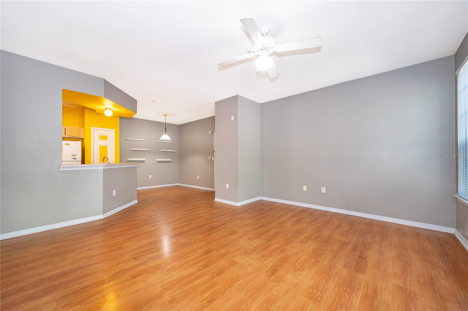 2015 ERVING CIR #201