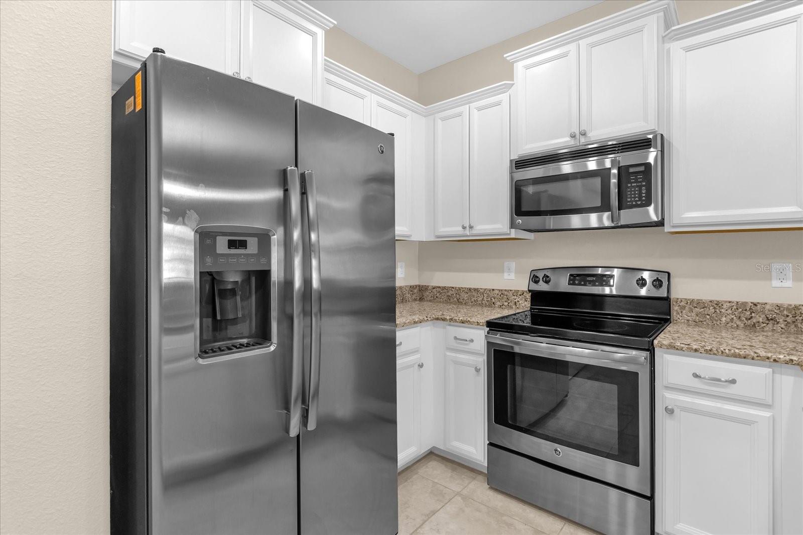 8933 AZALEA SANDS LN #8933