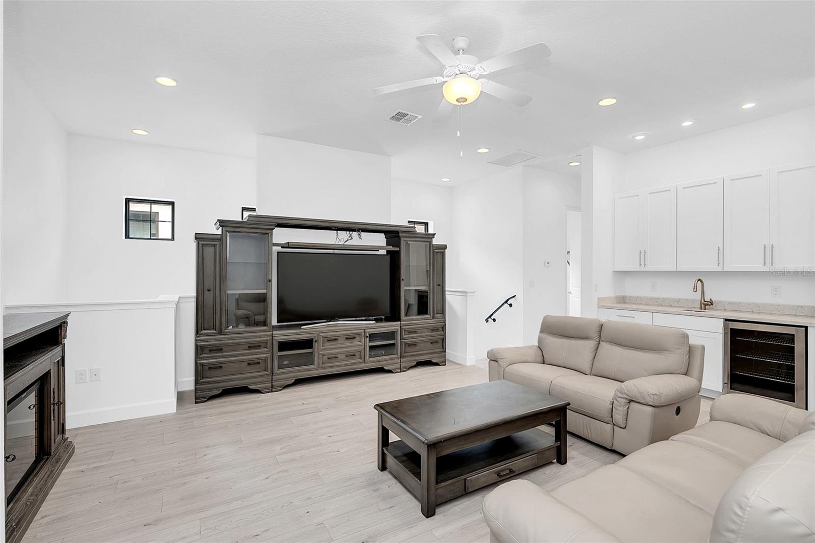 8436 VIA VITTORIA WAY