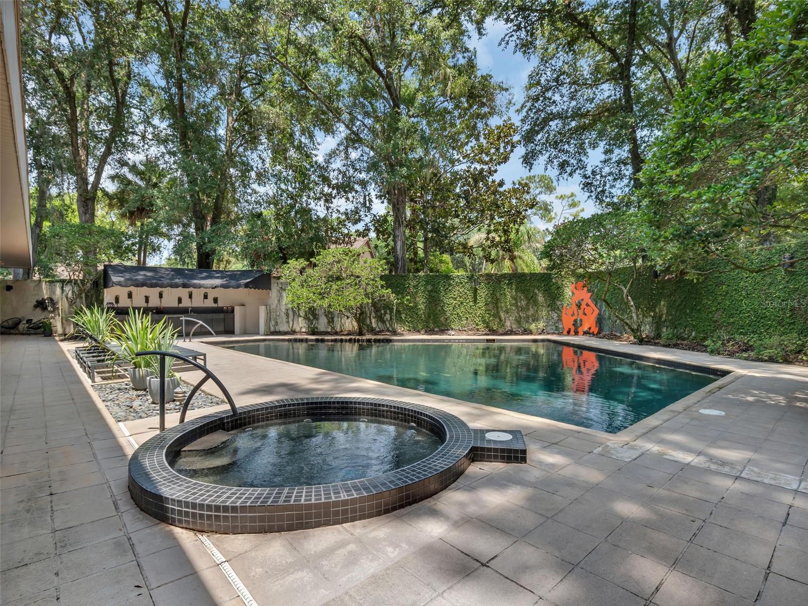 111 SAND PINE LN