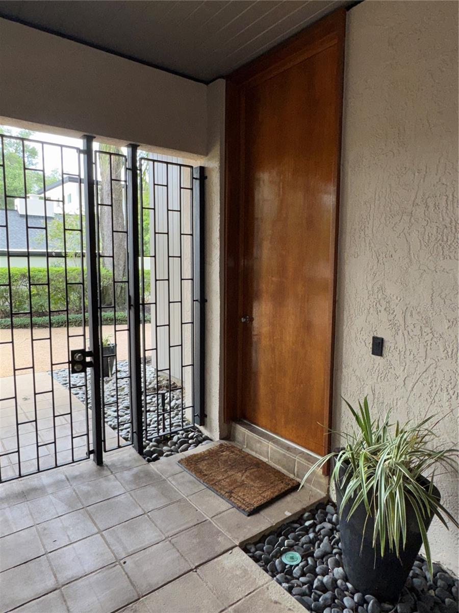 111 SAND PINE LN