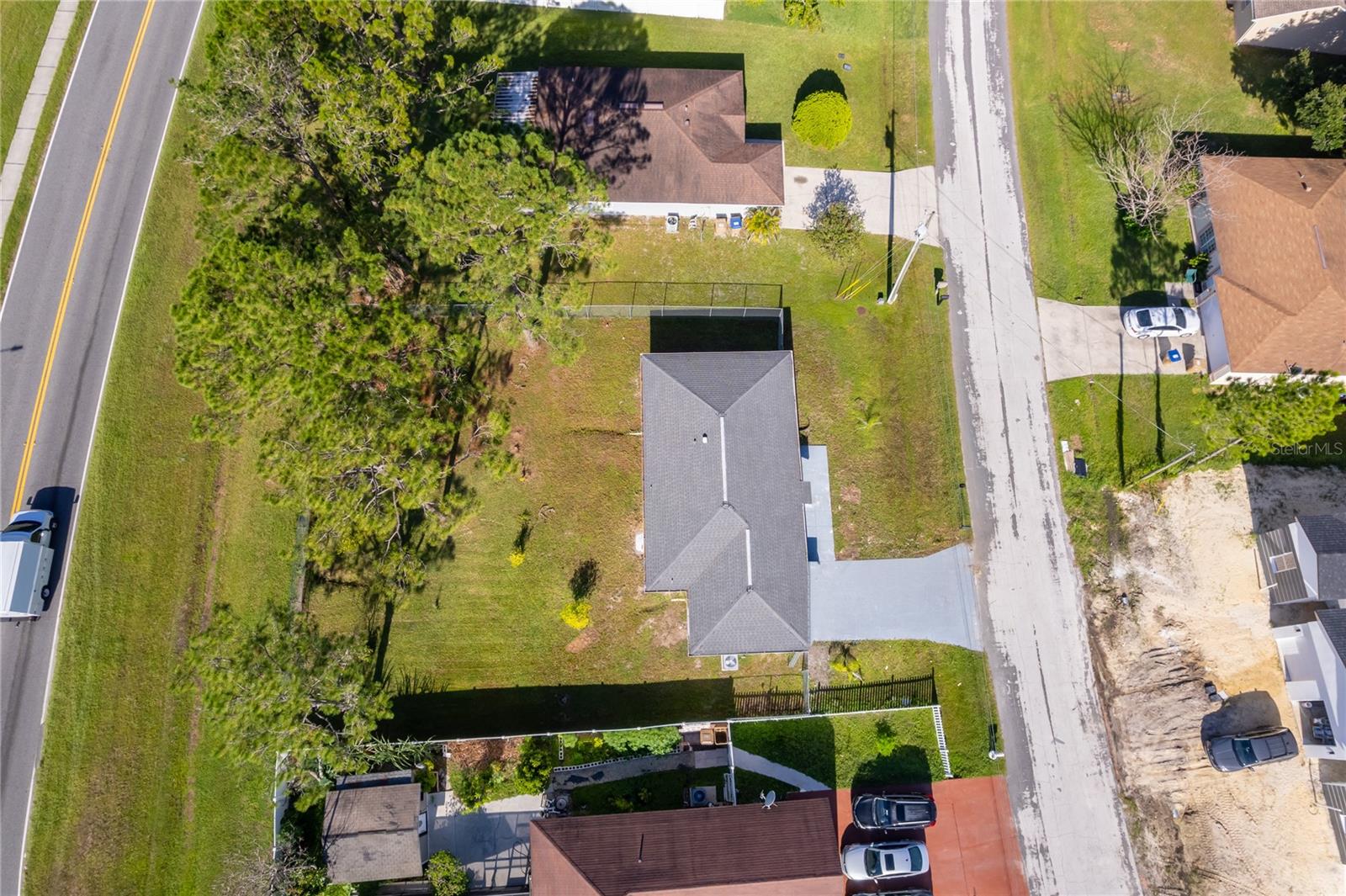 1033 EMBRUN CT