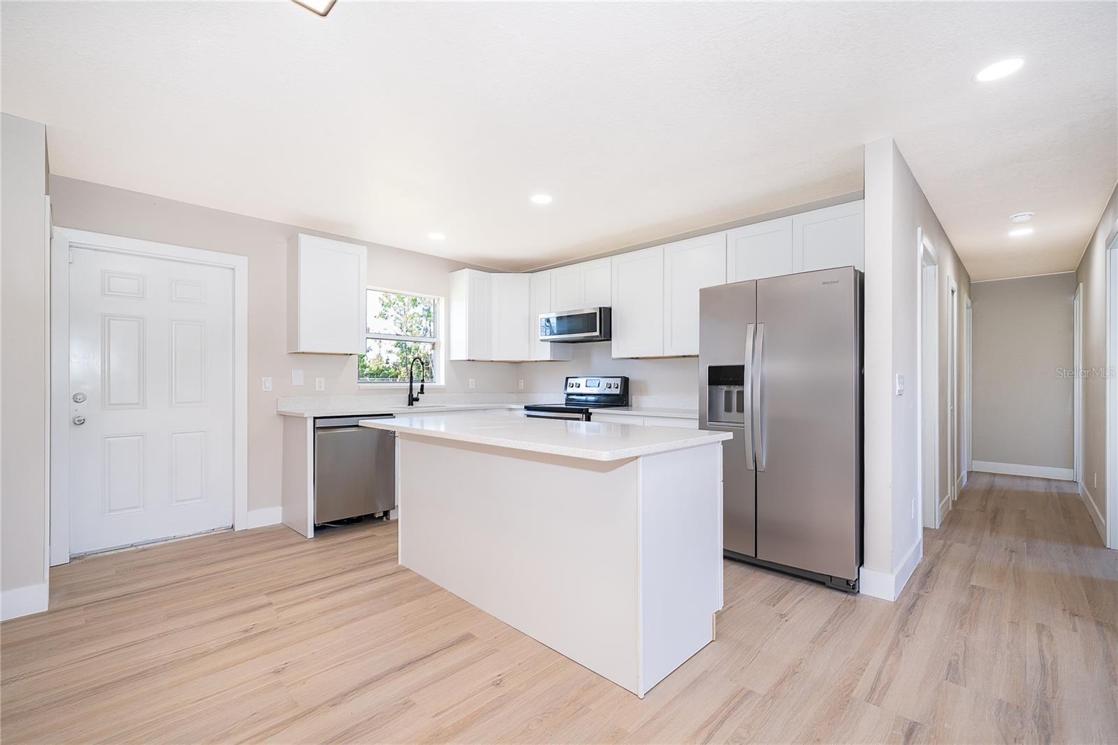 1033 EMBRUN CT