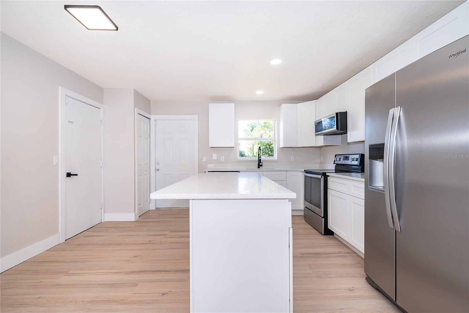 1033 EMBRUN CT