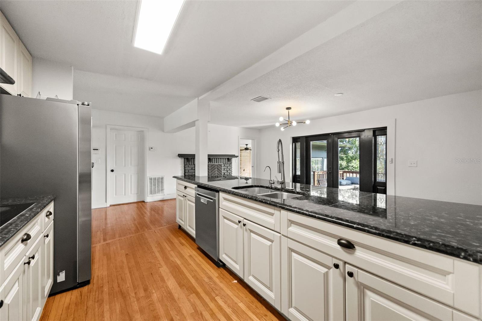 2209 GOOD HOMES RD