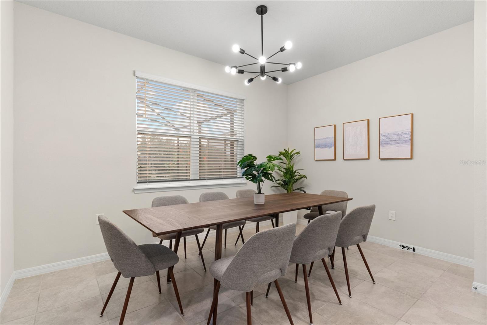 7247 OAKMOSS LOOP LOOP