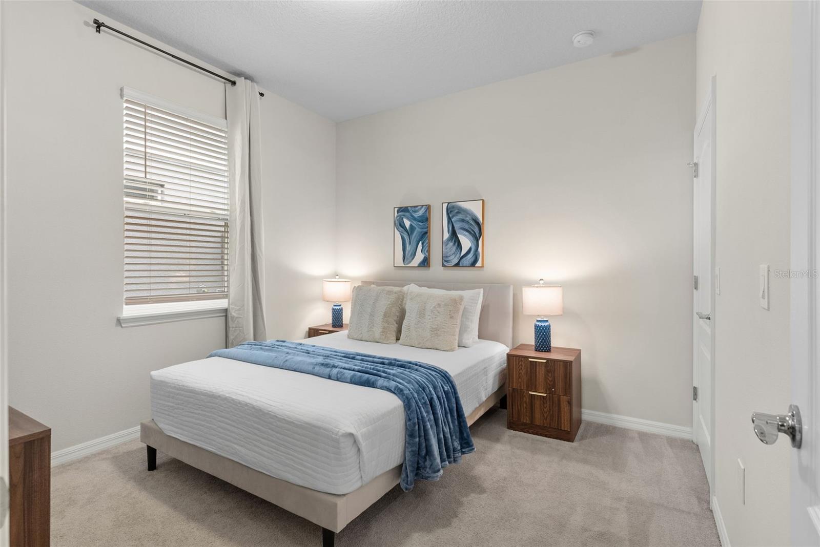 7247 OAKMOSS LOOP LOOP