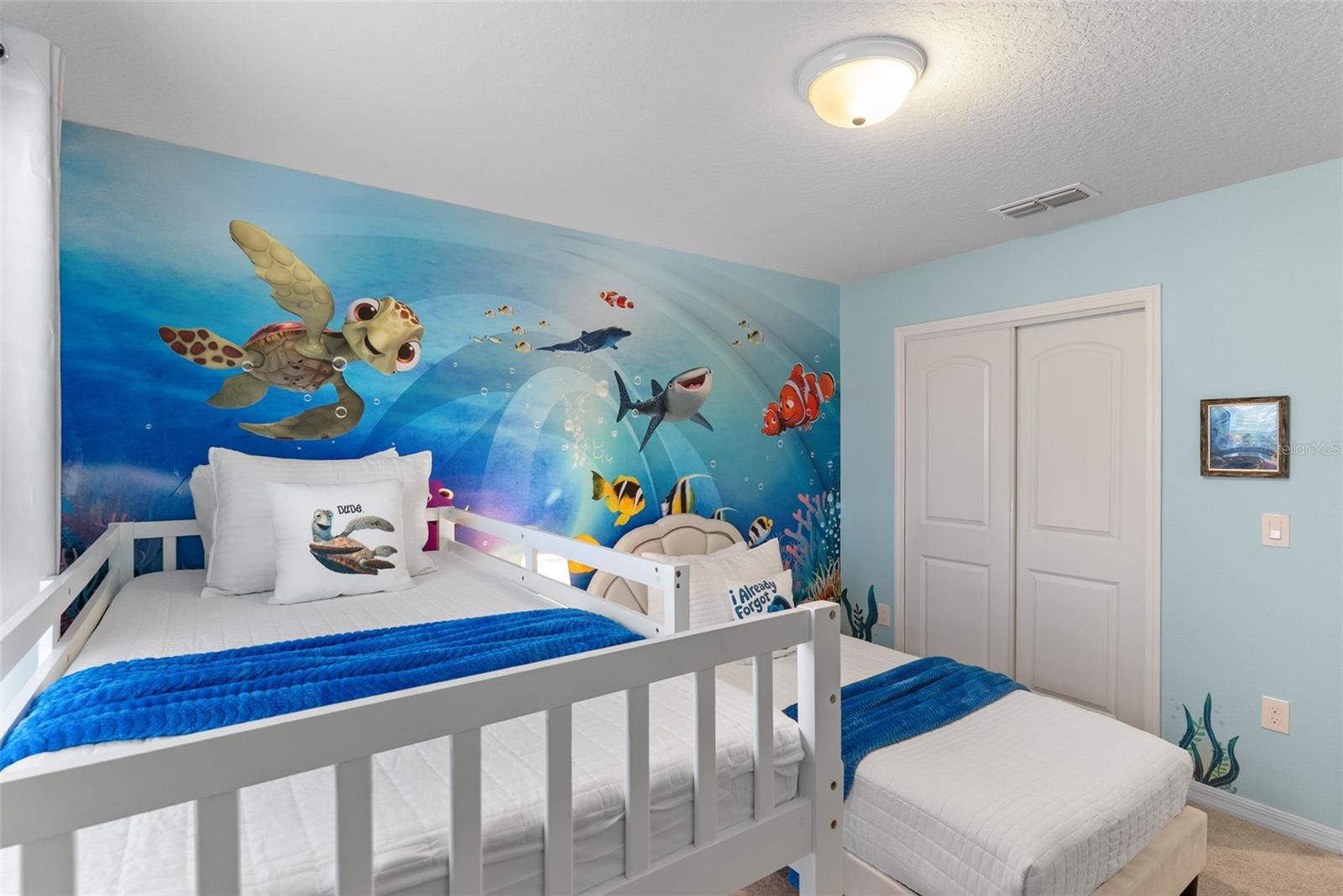 7247 OAKMOSS LOOP LOOP