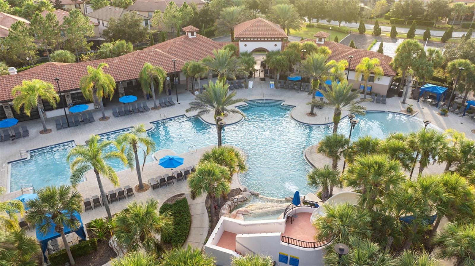 7247 OAKMOSS LOOP LOOP