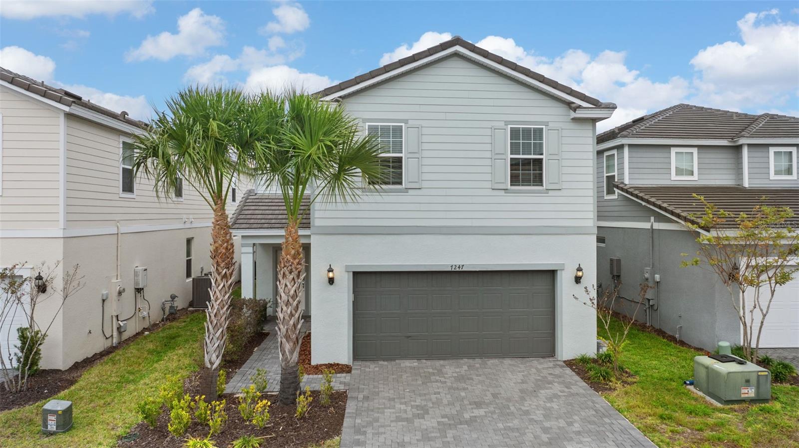 7247 OAKMOSS LOOP LOOP