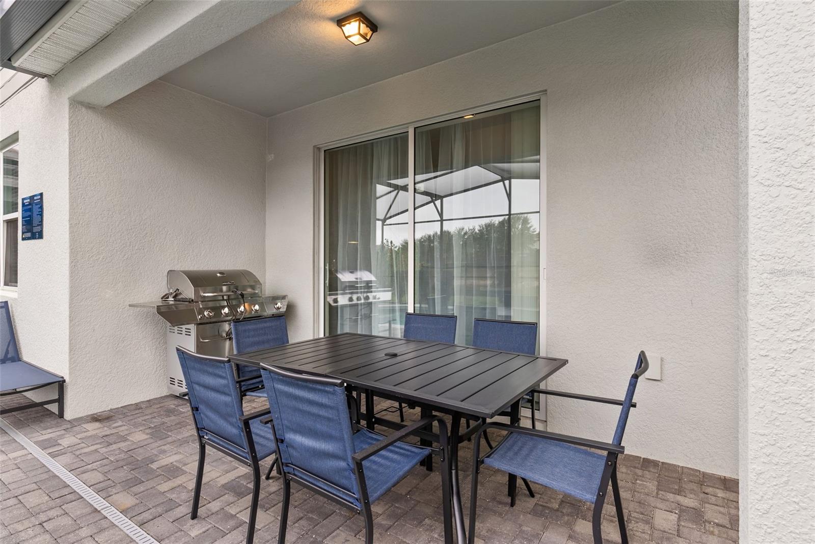 7247 OAKMOSS LOOP LOOP