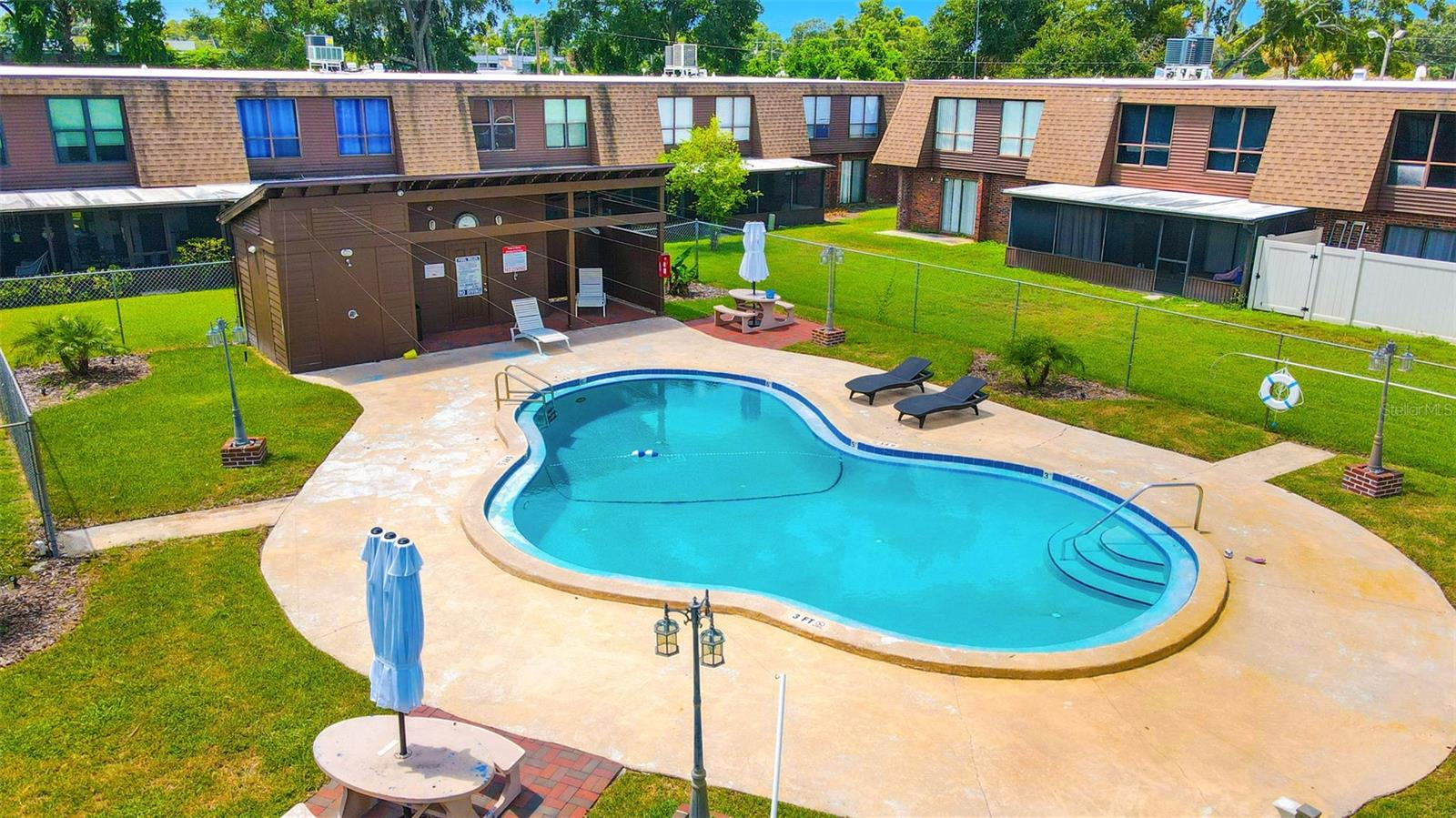 1836 N CRYSTAL LAKE DR #87