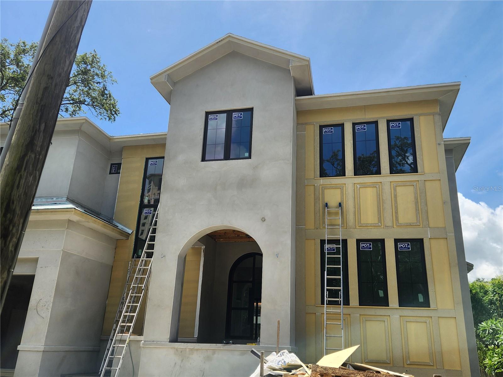 2912 W HARBOR VIEW AVENUE