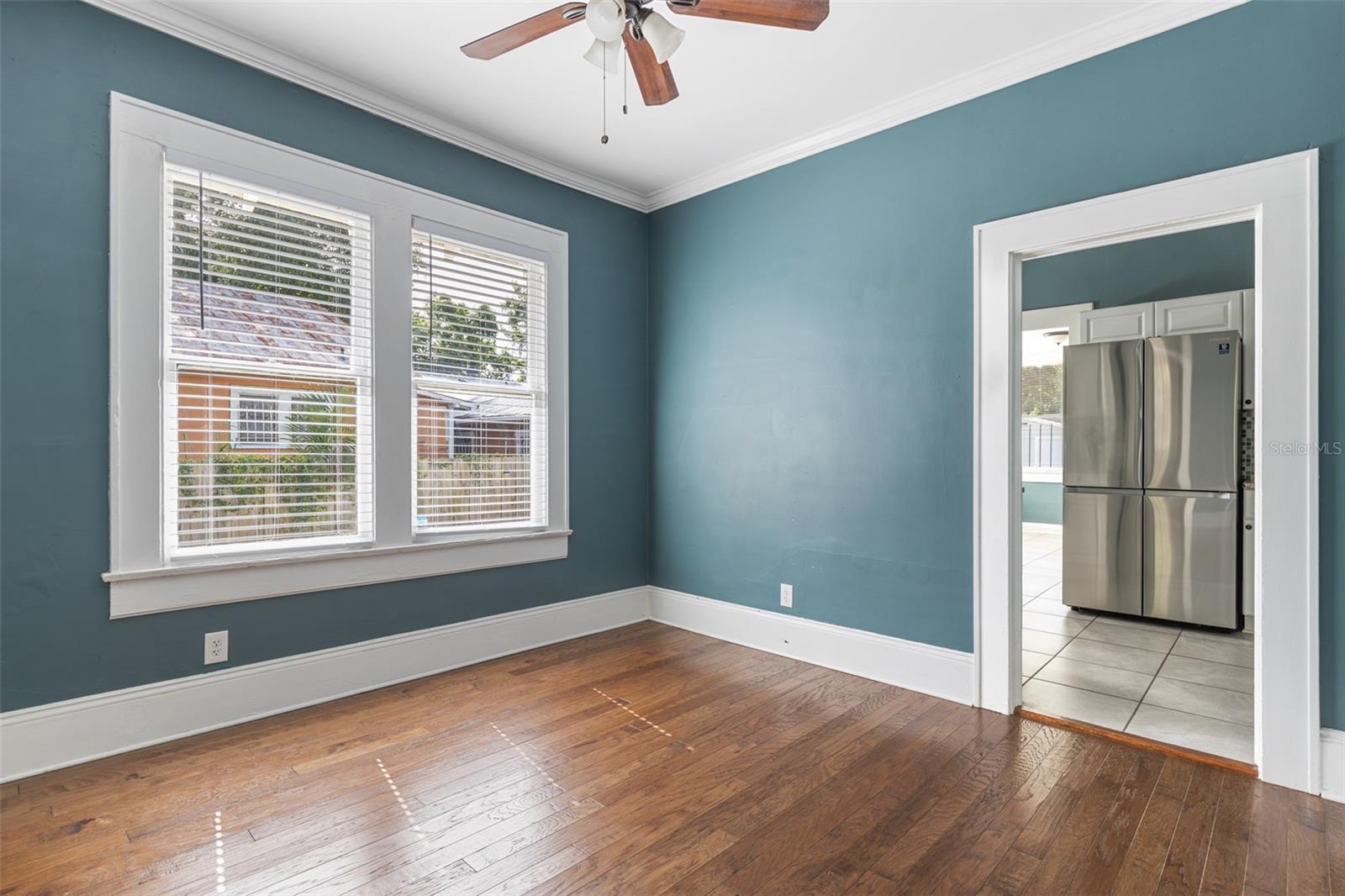 507 E FLORIBRASKA AVENUE