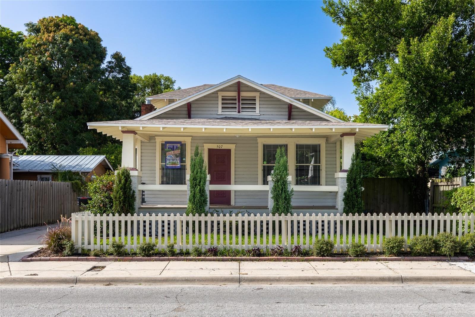 507 E FLORIBRASKA AVENUE