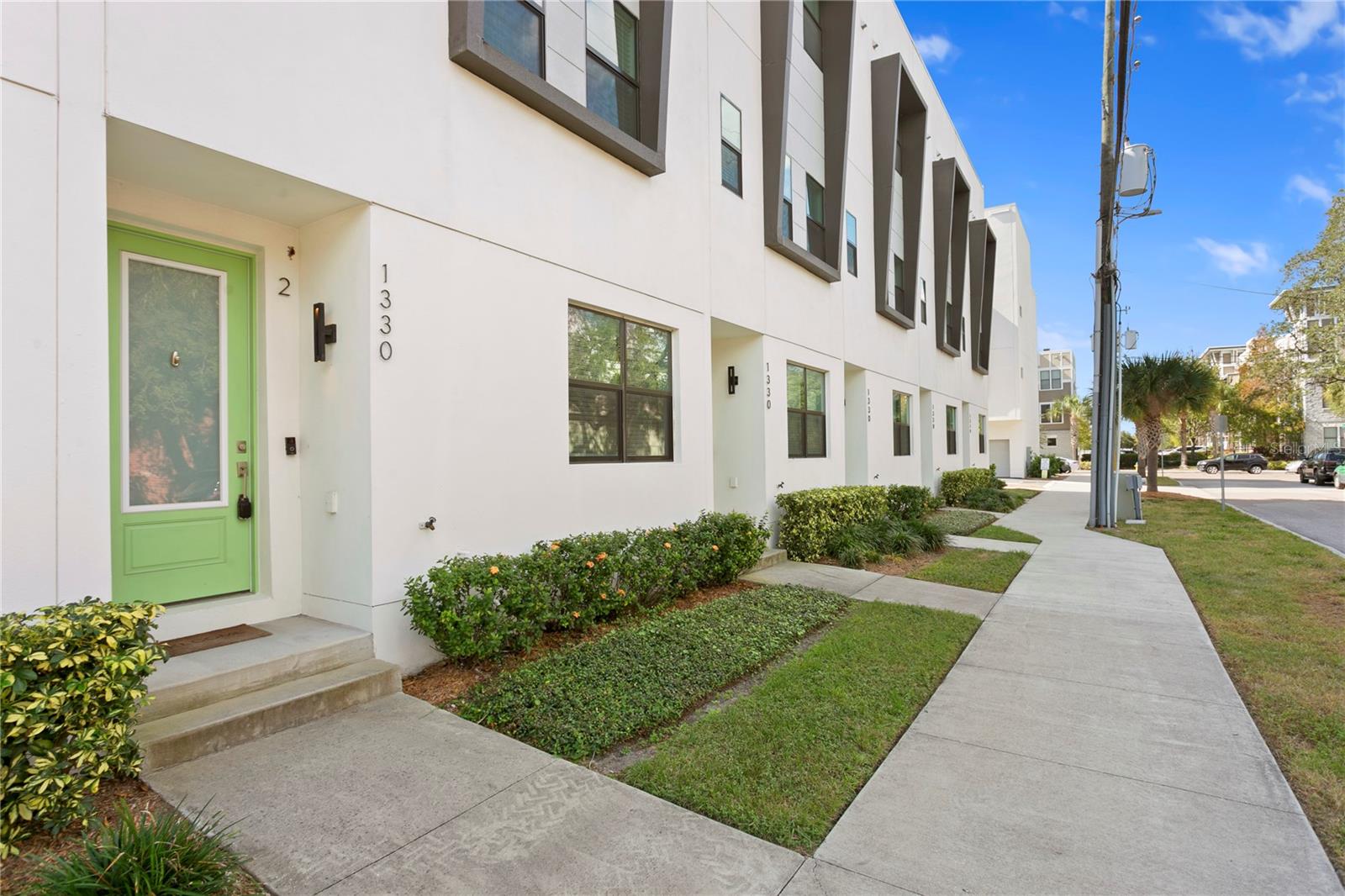 1330 W GRAY STREET Unit: 2