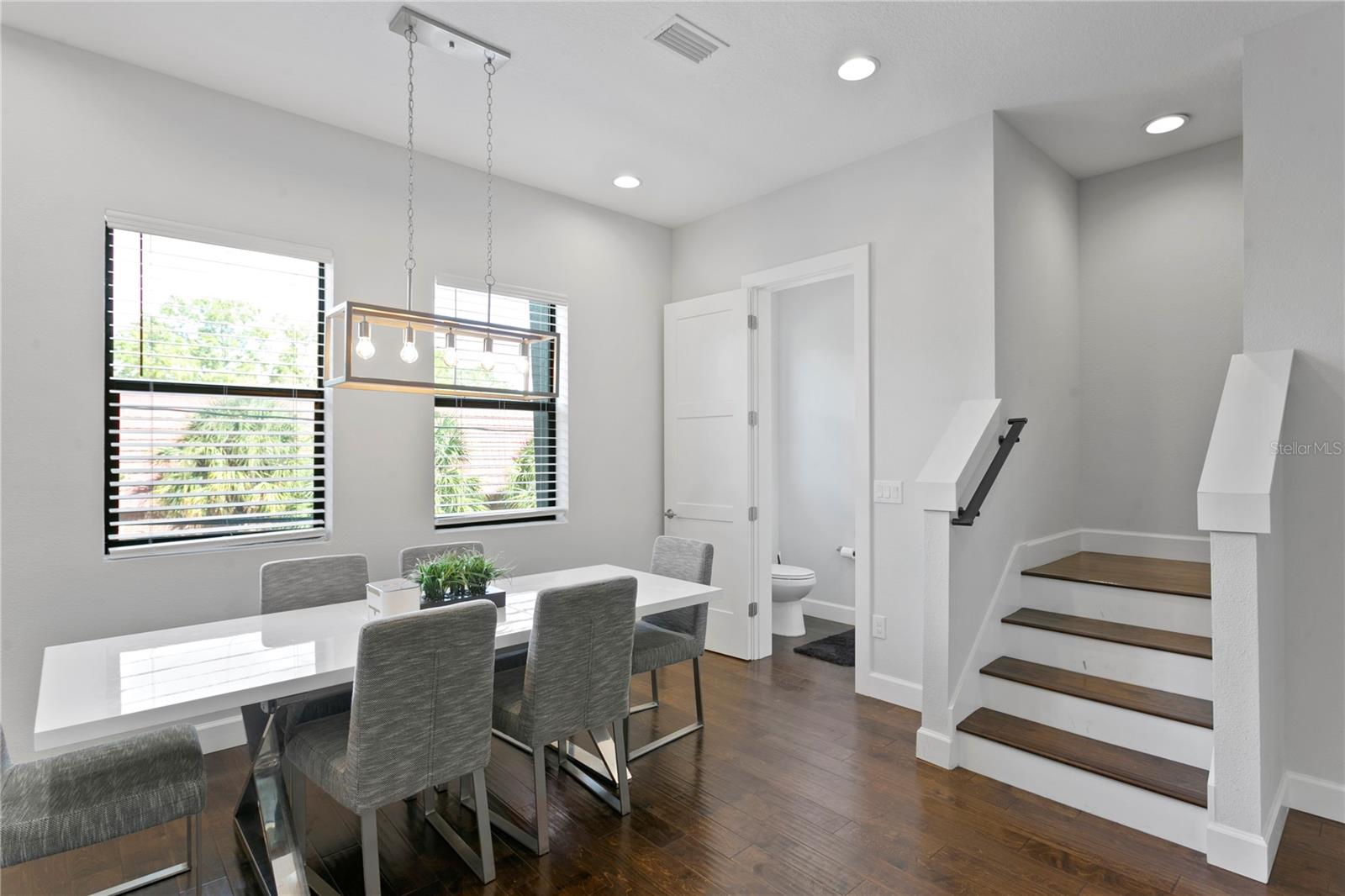 1330 W GRAY STREET Unit: 2