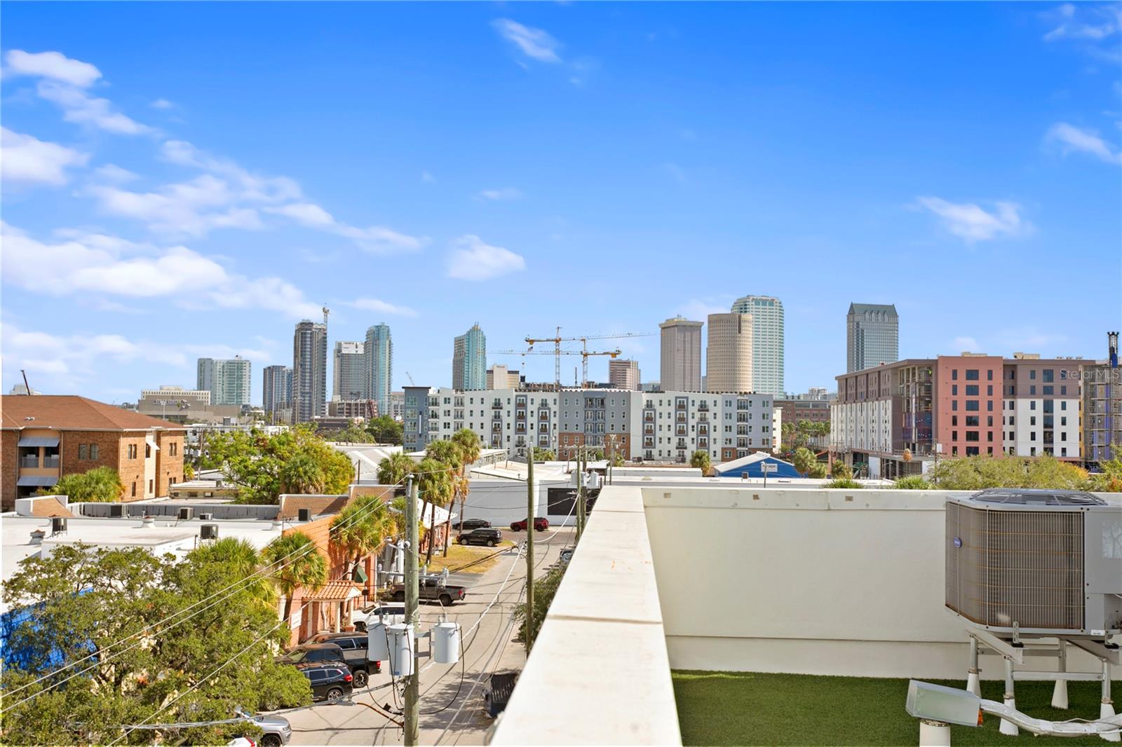 1330 W GRAY STREET Unit: 2