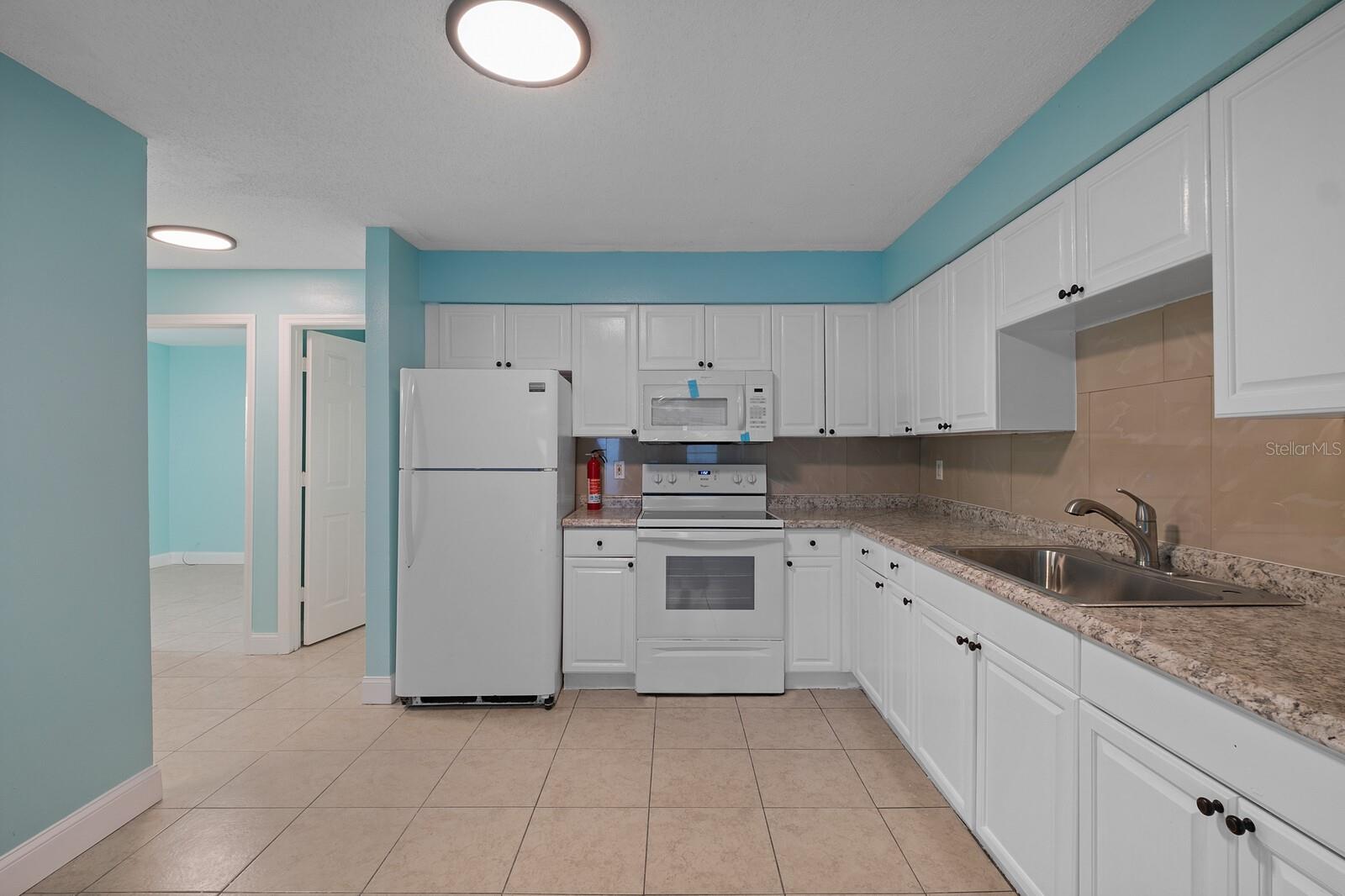 407 N WESTLAND AVENUE