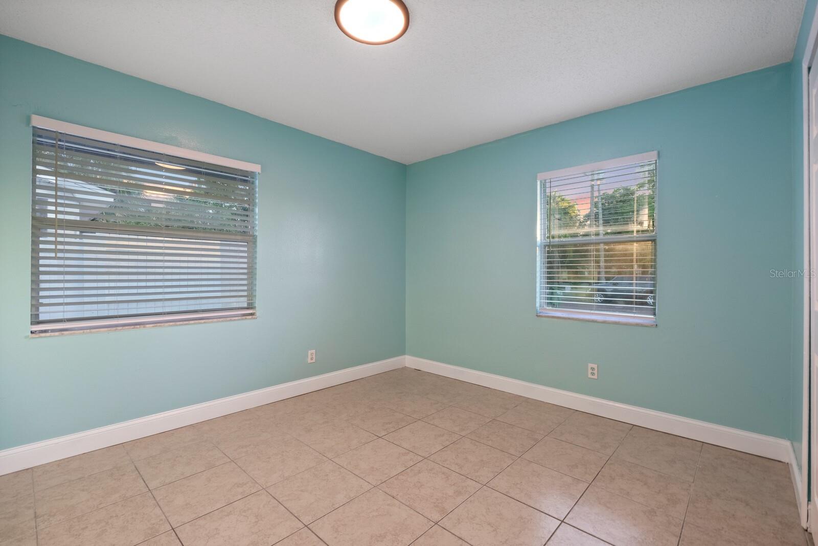 407 N WESTLAND AVENUE