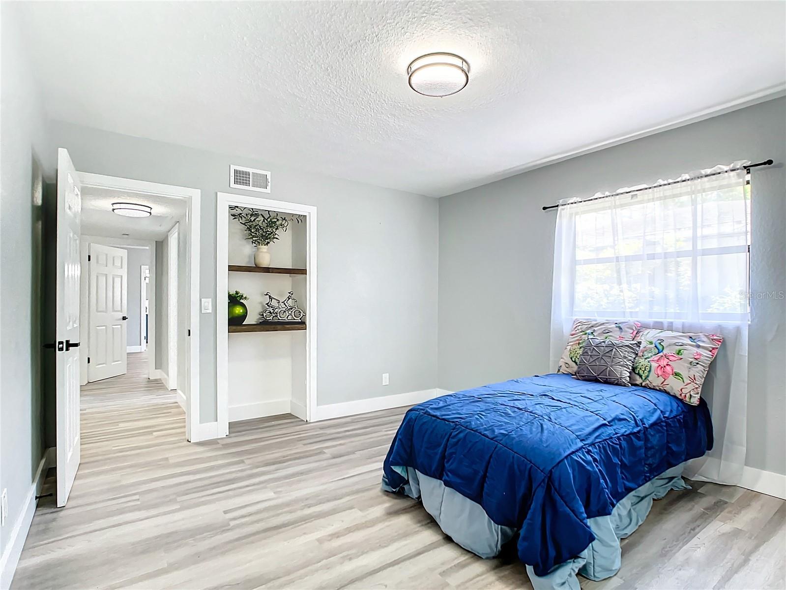 301 CASLER AVE