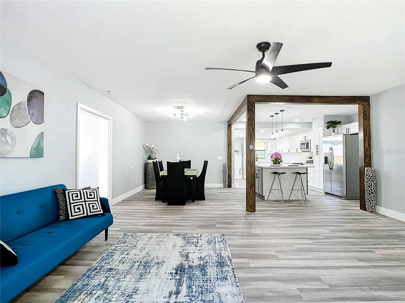 301 CASLER AVE