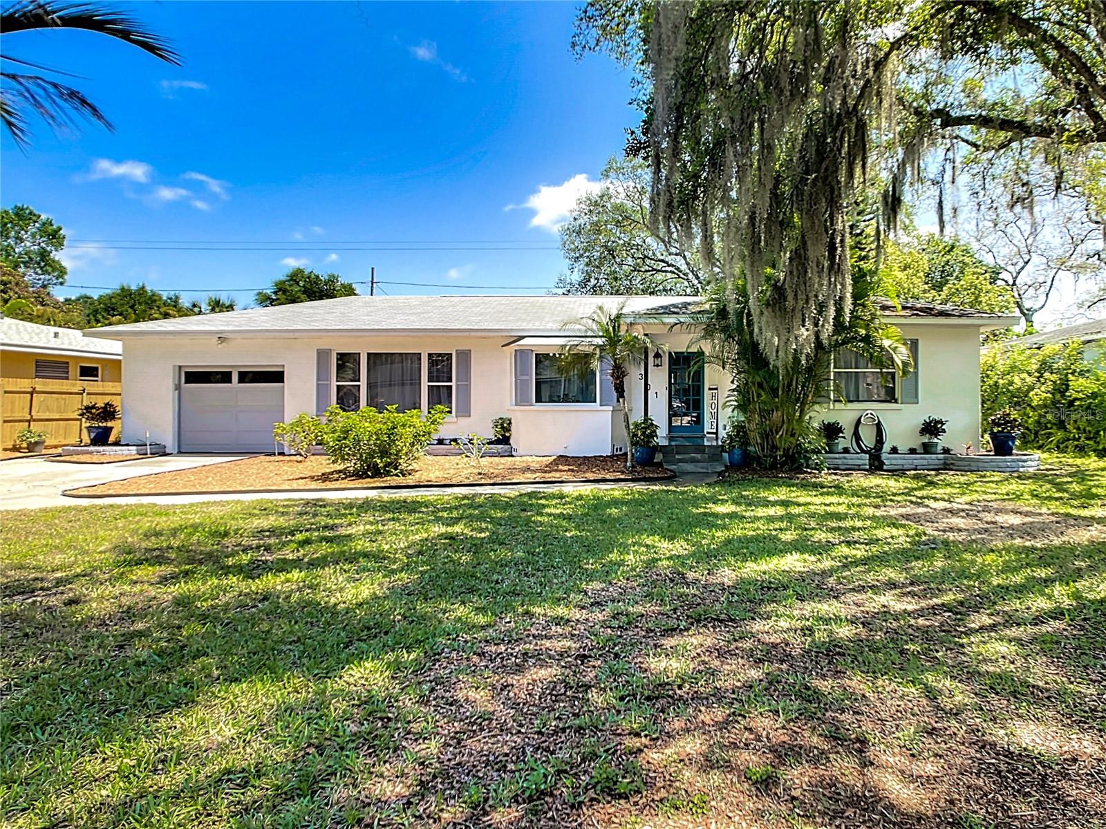 301 CASLER AVE