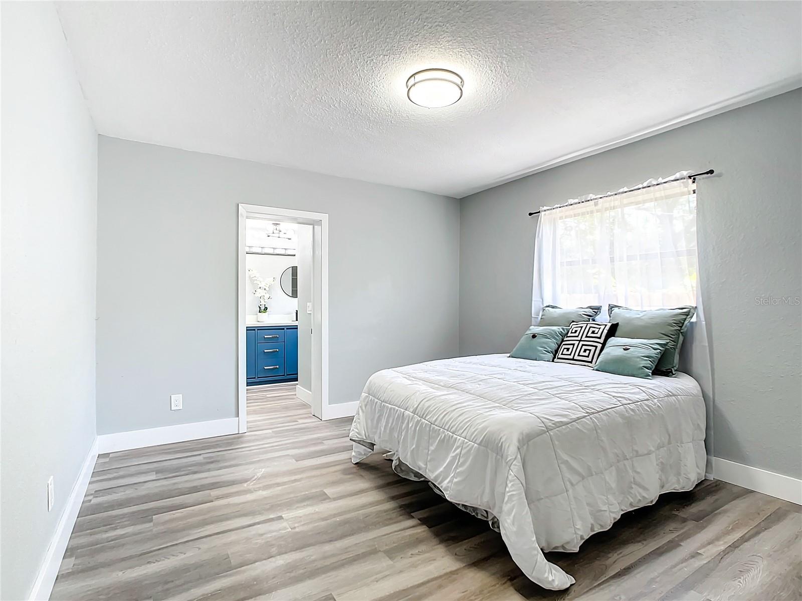 301 CASLER AVE