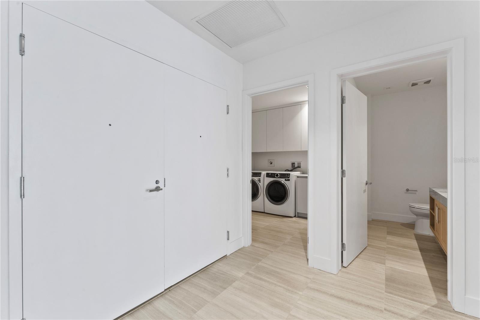 2912 W SANTIAGO ST #703